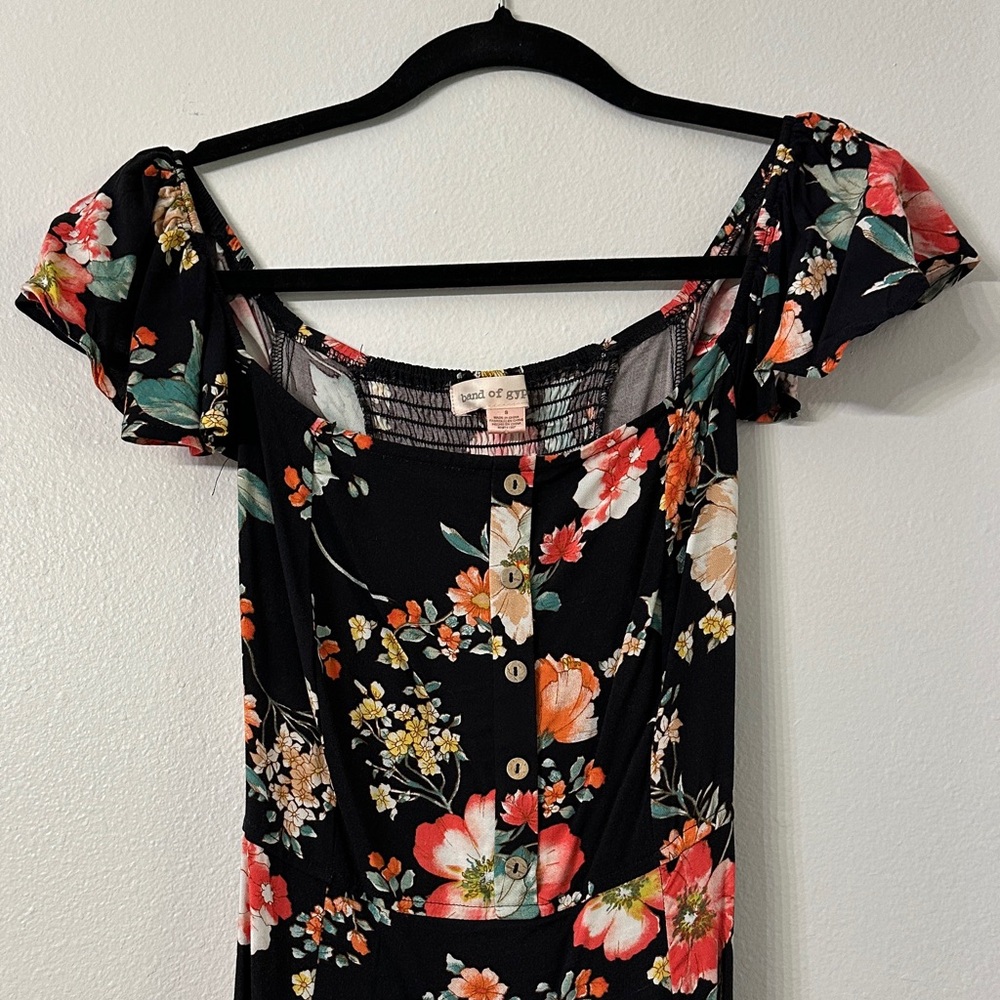 Band of Gypsies Black Floral Cap Sleeve Smocked Top